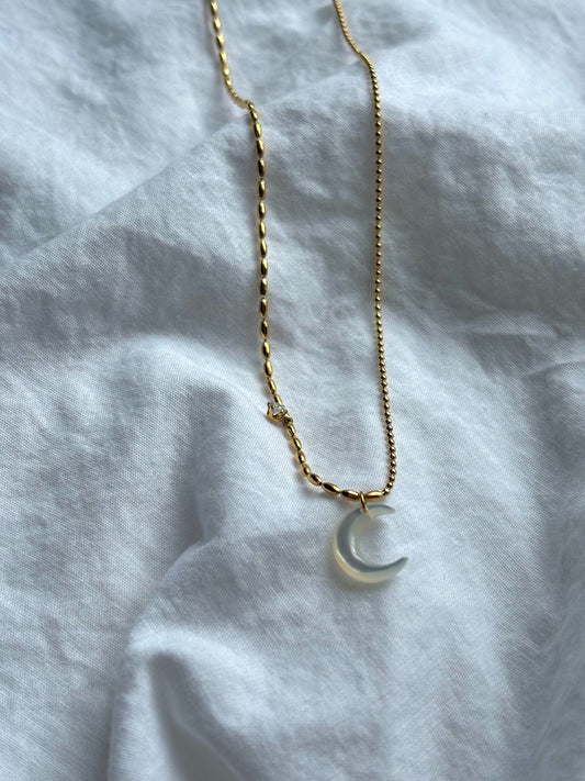 Luna Necklace